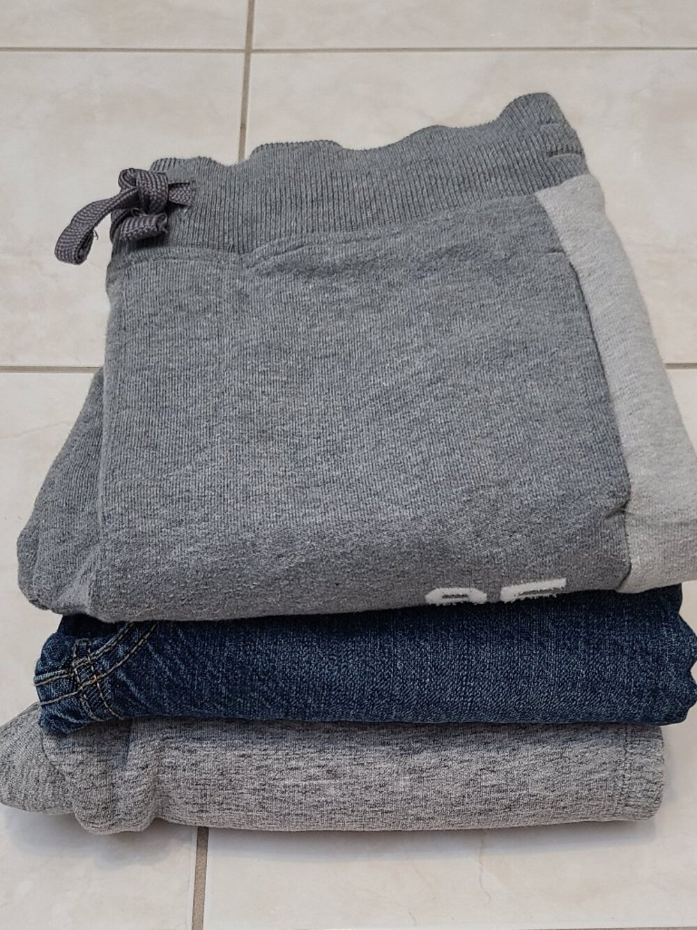 Boys Pants Bottoms Jeans Fleece Sweats Size 8 9 10 OshKosh Uniqlo